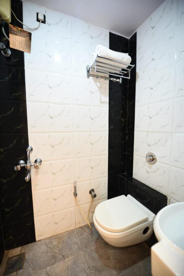Lalsai Residency Andheri مومباي المظهر الخارجي الصورة